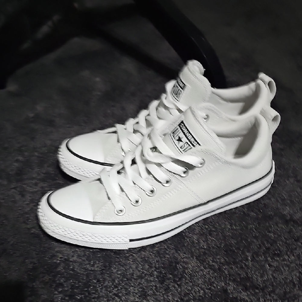 Converse Light Grey Sneakers - Picture 4 of 7